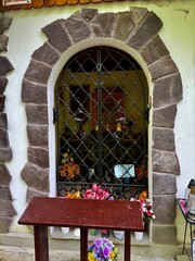 window with flowers © Aneta