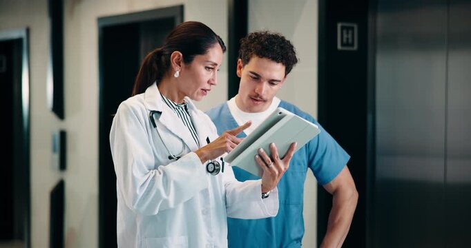 Medical, discussion or people in hospital with tablet, team insight or patient review for treatment plan. Healthcare, collaboration or doctors with tech, problem solving or feedback in post surgery.