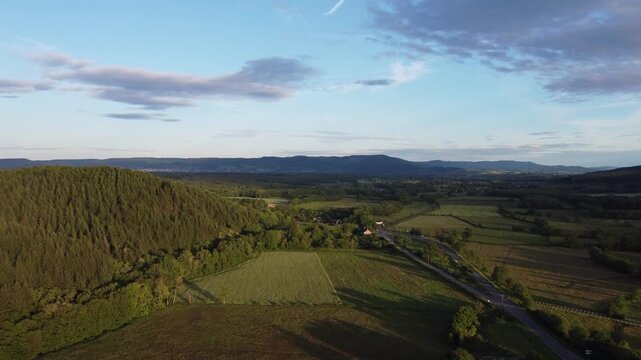 Mont&eacute;e de drone dans le Morvan