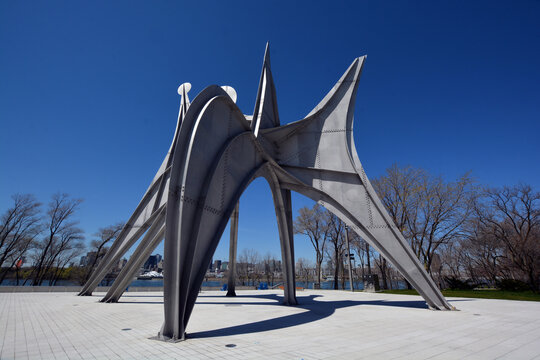 MONTREAL QUEBEC CANADA: The Alexander Calder sculpture L'Homme French for "Man")is a large-scale outdoor sculpture in Parc Jean-Drapeau, located in Montreal. Made for 1967 World Fair