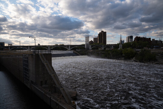 Mill city during atone arch in Minneapolis 