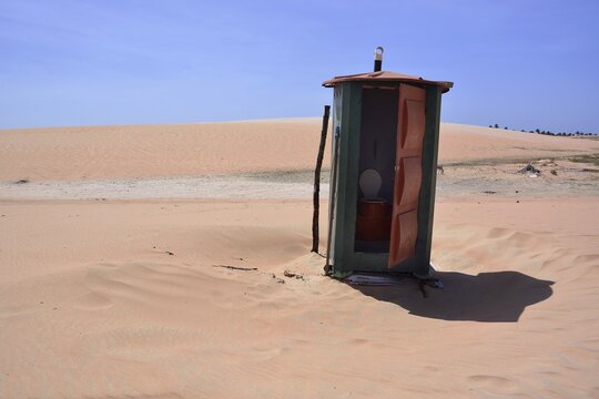Portable toilet on the beach, Jijoca de Jericoacoara, Cear&aacute;, Brazil