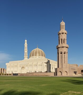 Sultan Qaboos Grand Mosque, Muscat, Oman