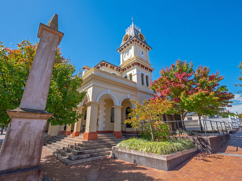 The old Post Office at Tenterfield in autumn
