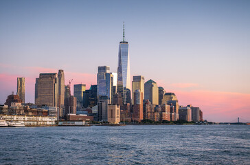 Fototapeta premium New York City skyline, including the World Trade Center in Manhattan and Hudson River.