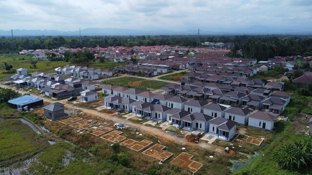 Aerial view of government subsidized housing that looks dense