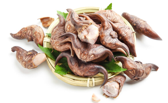 Fresh Shiitake Mushrooms in Bamboo Basket - Premium Asian Gourmet Cooking Ingredients