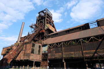 Fototapeta premium Photographs from the Dolní oblast Vítkovice area capture industrial architecture, technical details, and the unique atmosphere of the former steelworks complex.
