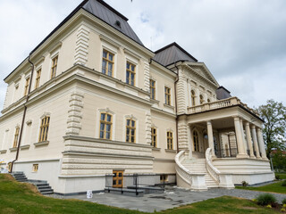Obraz premium Rear facade of Banffy Castle in Rascruci, Cluj side viewed from the garden