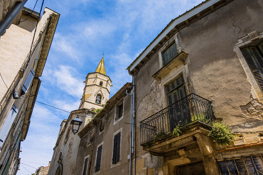 &Eacute;glise Notre-Dame de Malpas &agrave; Montfrin dans le Gard en France