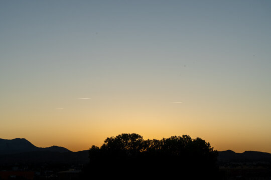 atardecer elche alicante espa&ntilde;a