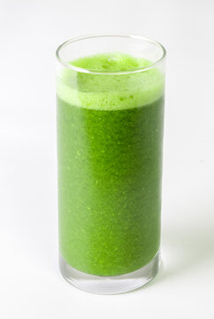 Watercress juice and salad (Nasturtium officinale). Detox drink and salad. Antioxidant greenery. Natural food. Energy drink. Green juice. Diet and balanced diet. Ingredient for salads.