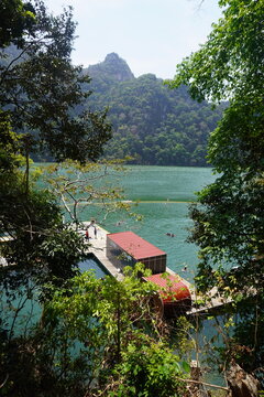 lake dayang bunting langkawi