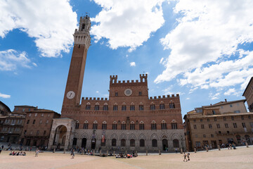 Fototapeta premium Piazza del Campo in Siena, Italy 