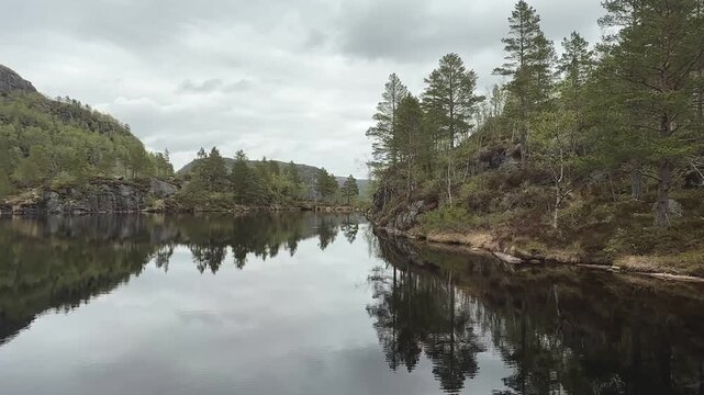 einsamer See in Sirdal in Norwegen 