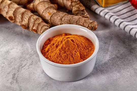 Indian tumeric cumin dry powder