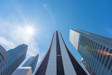 Fototapeta premium 高層ビル 青空 ビジネス オフィスビル