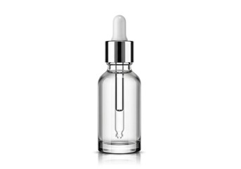 Naklejka premium Blank white cosmetic bottle mockup isolated on white background