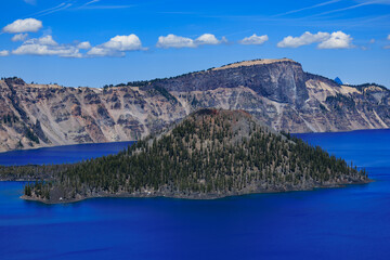 Wizard Island at Crater Lake © John Wade