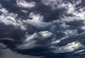 Obraz premium dark storm clouds