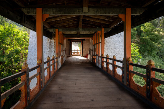 Zugang zu einer Festung in Bhutan
