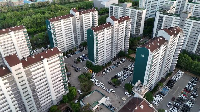 인천시 연수구 연수동 연수선도지구 대우아파트, 주공아파트. 일대. An old Korean apartment,  a planned redevelopment area, Yeonsu, Incheon, South Korea