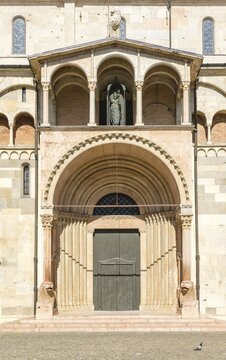 Romanesque Porta Regia, Cathedral of Modena, Modena, Emilia-Romagna, Italy