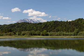 Fototapeta premium Bavarian Lake Reflection with Alpine Mountain and Forest