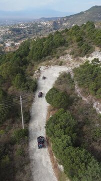 RACER 4X4, AVENTURA TODOTERRENO EN LA MONTA&Ntilde;A, VUELO CON DRON, VISTA AEREA (2)