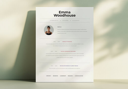 Resume Layout with Centered Design