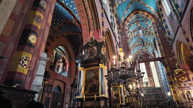 Blue Ceiling of St. Mary&rsquo;s Basilica in Krak&oacute;w, Poland