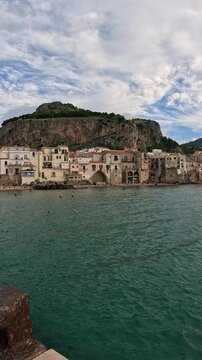 Bathing in Cefal&ugrave; town, Sicily slow motion