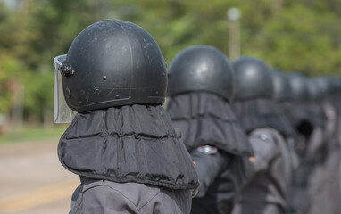 Obraz premium Riot police control the crowd training