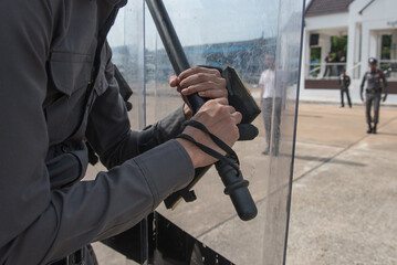 Obraz premium Riot police control the crowd training