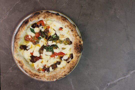 pizze e pasticcini italiani