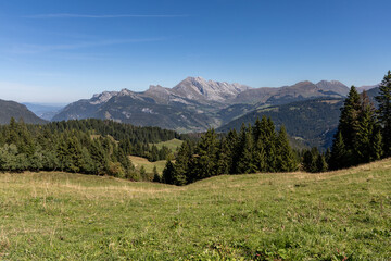 Fototapeta premium Panoramic view over the French Alps from Plateau de Beauregard, Haute-Savoie