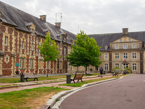 Mairie de Carentan-les-Marais, el ayuntamiento de Carentan y su plaza fueron uno de los escenarios m&aacute;s estrat&eacute;gicos y simb&oacute;licos de la Batalla de Normand&iacute;a en junio de 1944.