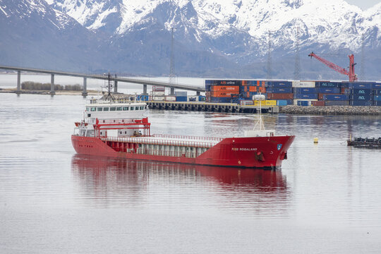 FEED ROGALAND (IMO: 9291729) is a General Cargo and is sailing under the flag of NORWAY.