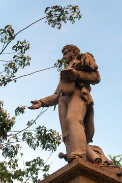 Estatua de Jose Fernandez de Madrid cartgena colombia