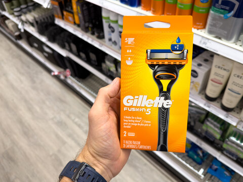 Gillette Fusion5 Razor Package On Store Shelf