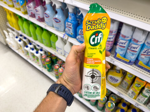 Cif By Scrub Daddy Cream Cleaner Bottle In Store Aisle
