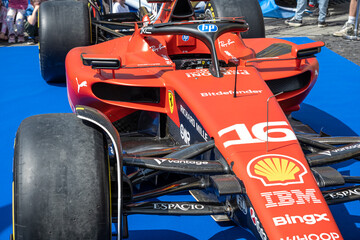 Obraz premium Sibiu, Romania - May 25, 2026 a Ferrari SF-26 Formula 1 car unveiled for the 2026 exhibited in the large square in the city center Sibiu