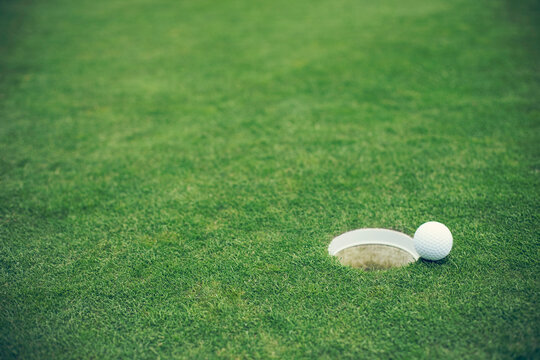 Germany, Duesseldorf, golf ball