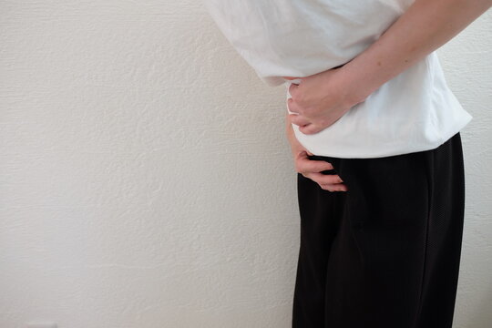 40代女性　腹痛