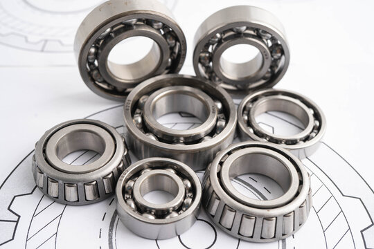 Ball bering circular joint machine component.