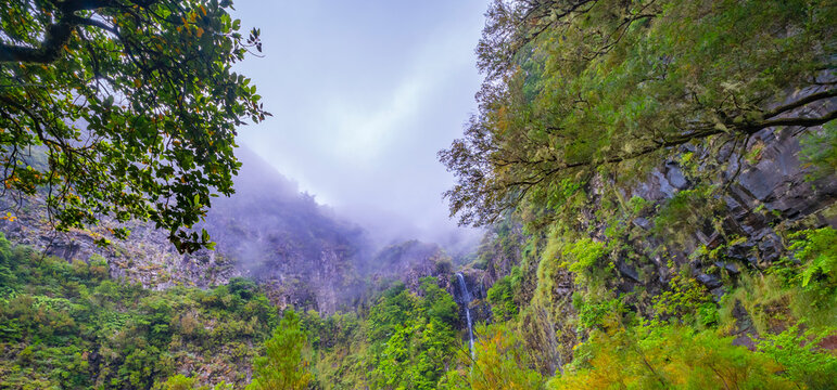 Levada do Risco, Mountain Footpath, Irrigation Channel Maintenance Trail, Madeira, Portugal, Europe