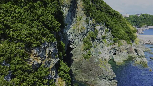 断崖絶壁」の写真素材 | 12,717件の無料イラスト画像 | Adobe Stock