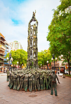 Monument to the castellers in Tarragona city