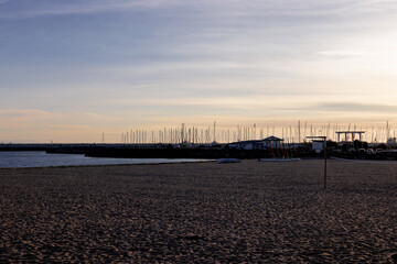 Obraz premium Harbor with sailboats in La Turballe, Brittany, in the evening light