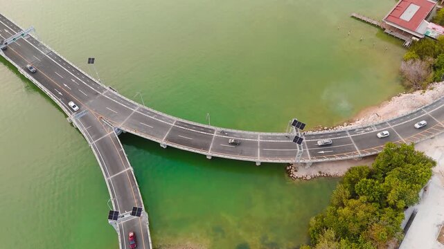 Puente Nichupt&eacute; Canc&uacute;n